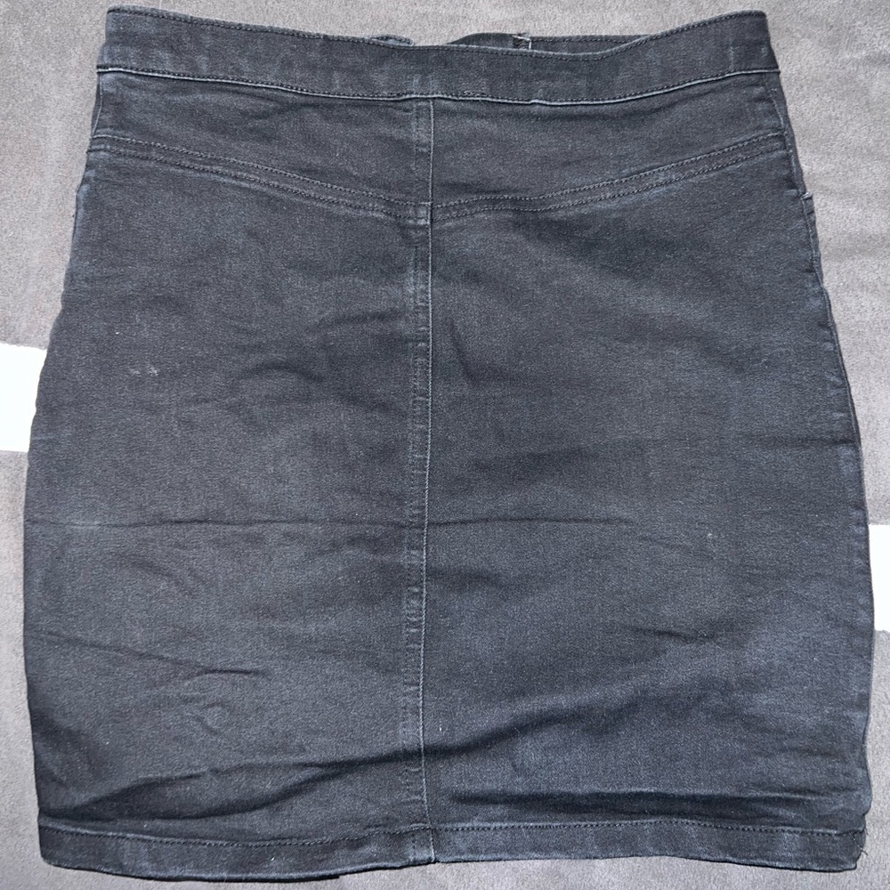 Forever 21 Black Pencil Mini Skirt with Tie Front - Picture 2 of 3